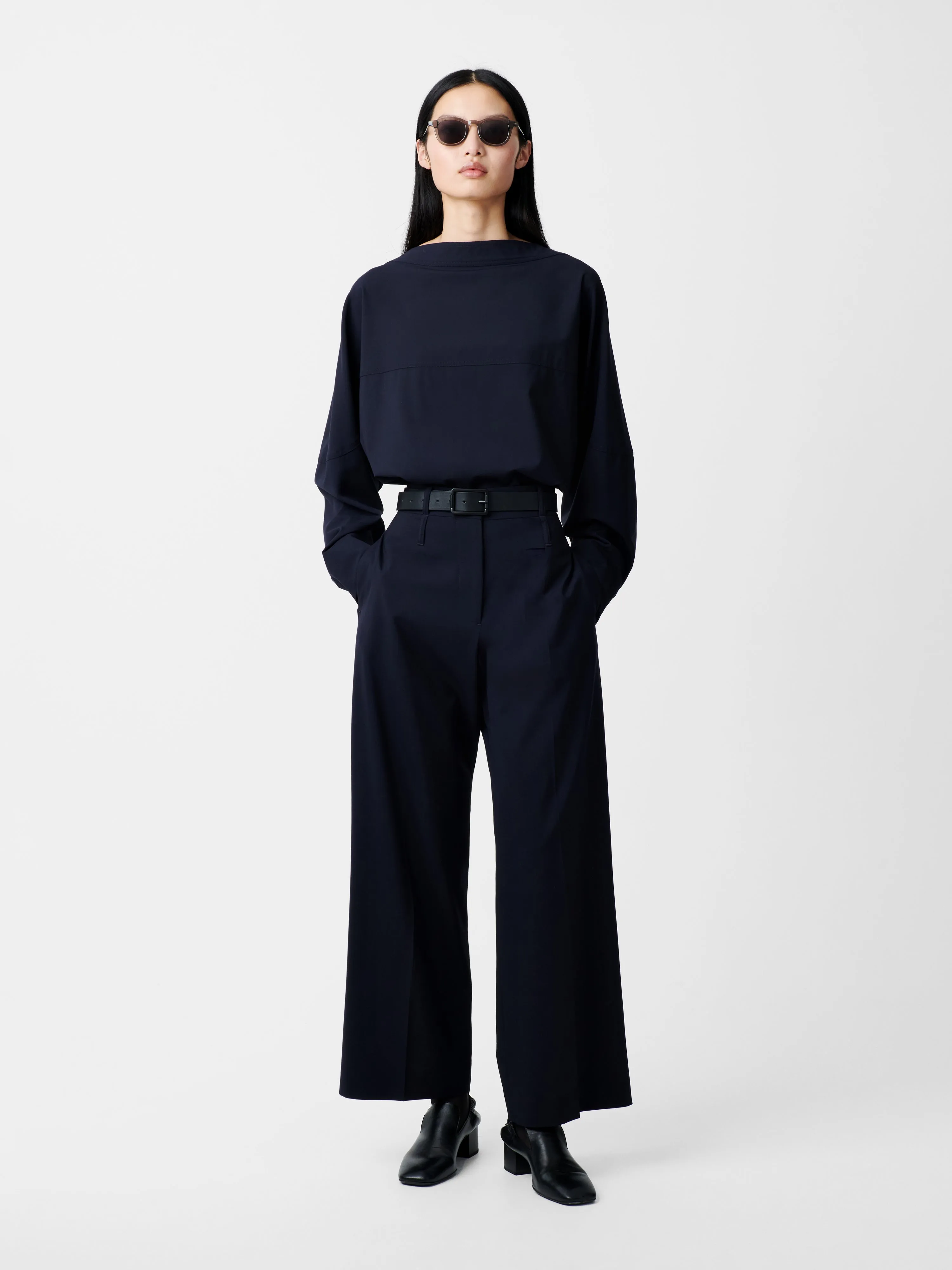 Baier Tropical Wool Pant in Darkest Navy