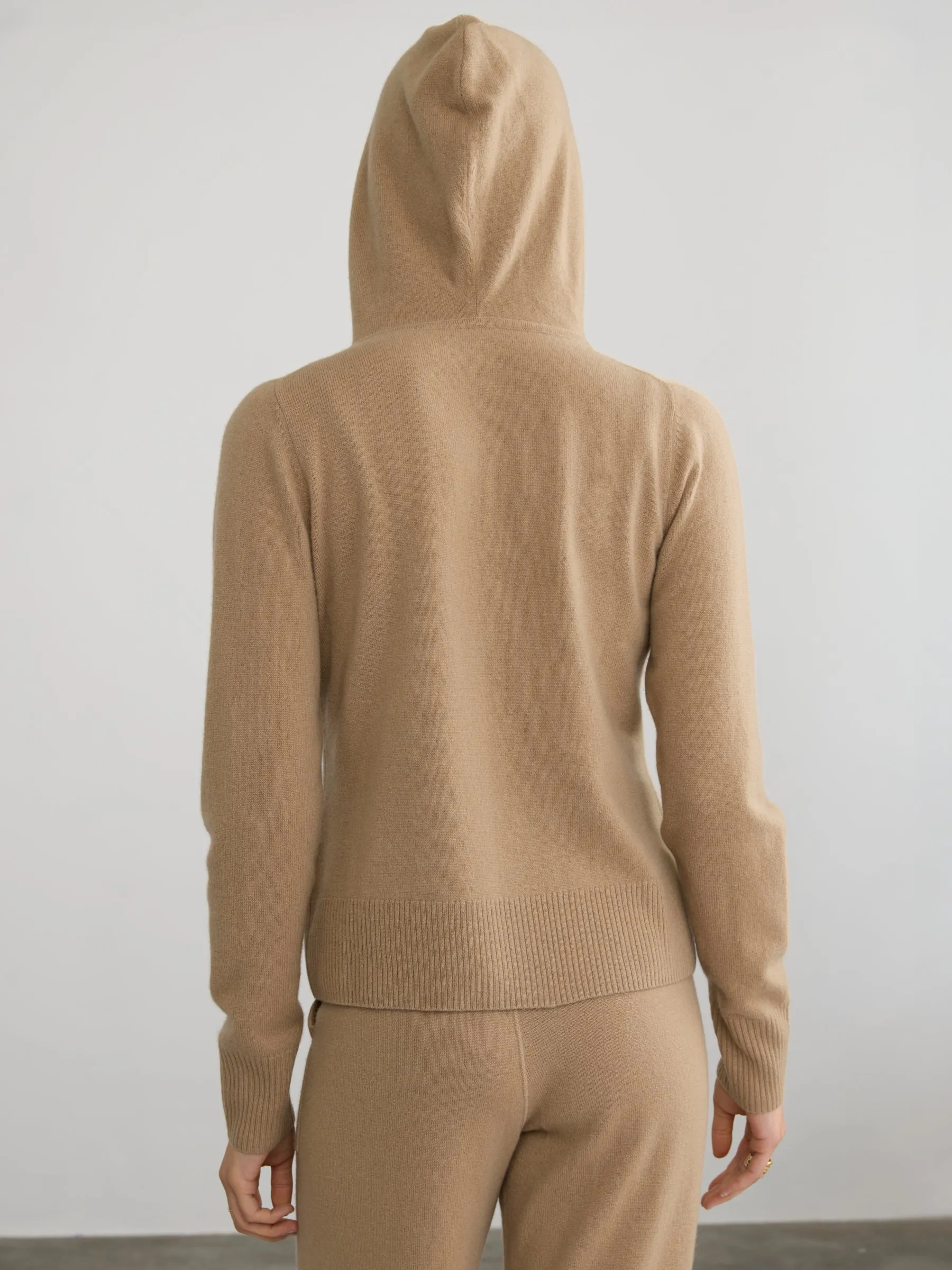 FITTED CASHMERE HOODIE