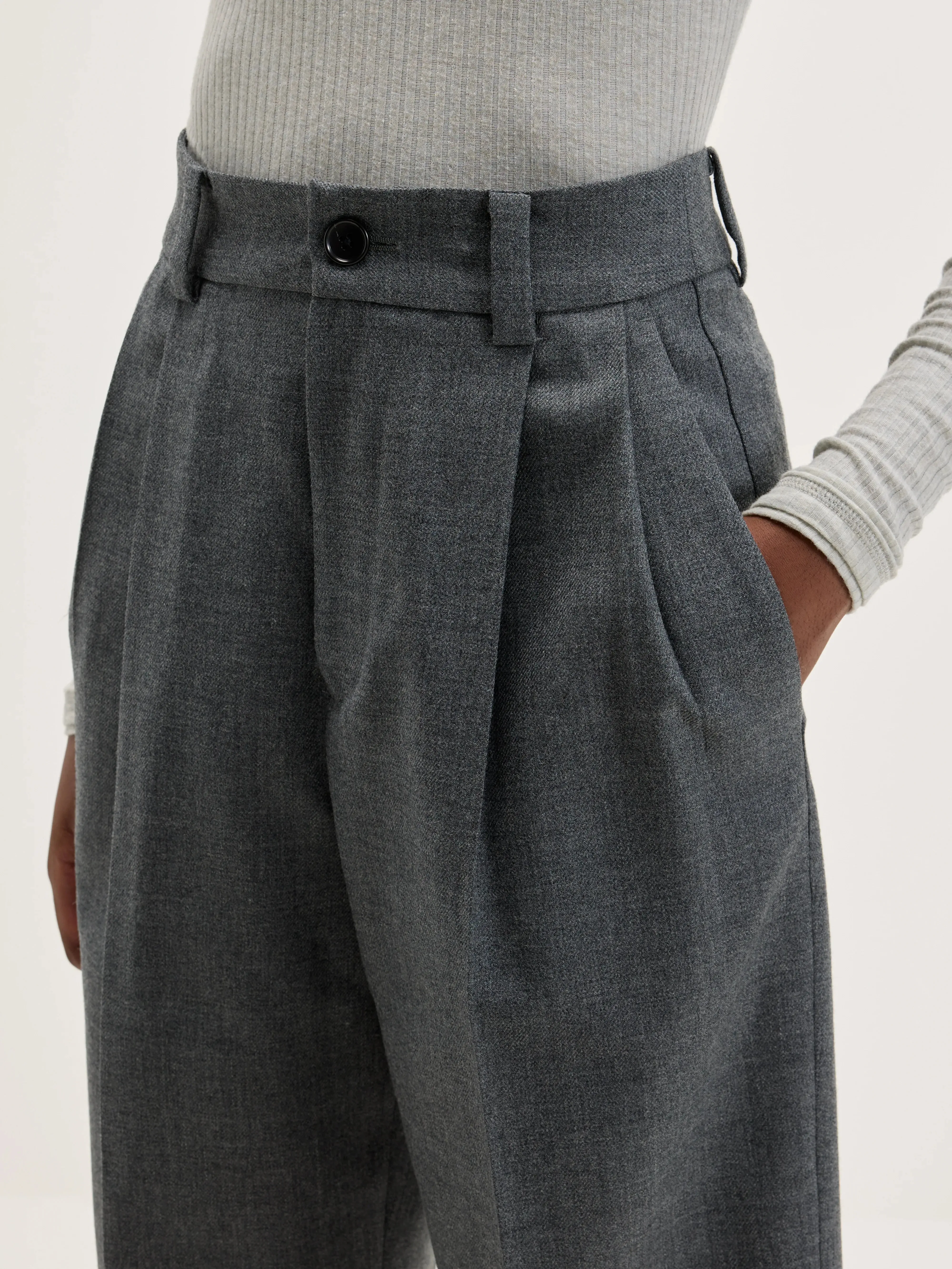 Port Straight Wool Pants  (242 / W / GREY)