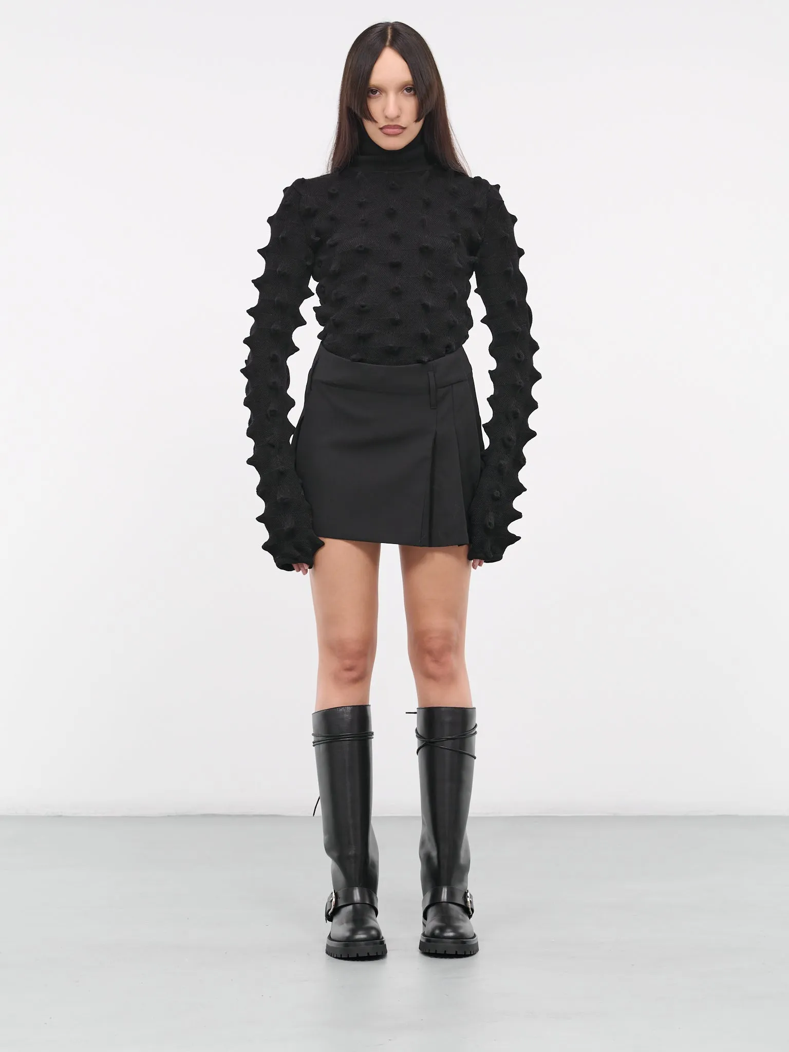 Spikes Turtleneck (HF019KNI0011000-TAP-SHOE)