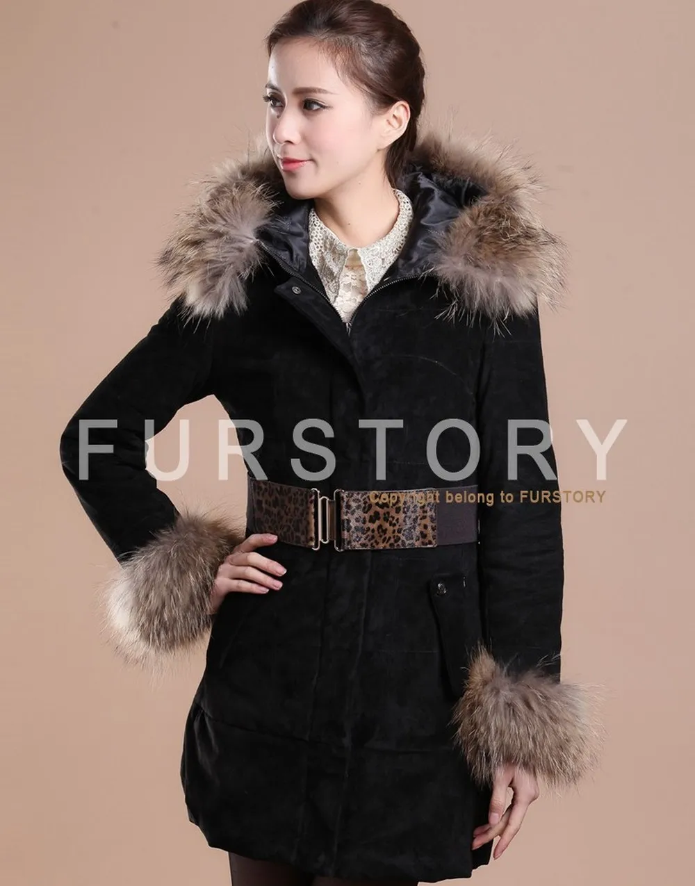 Winter Pig Leather Suede Windbreak with Natural Raccoon Fur Hood Slim Waist Women's Coats